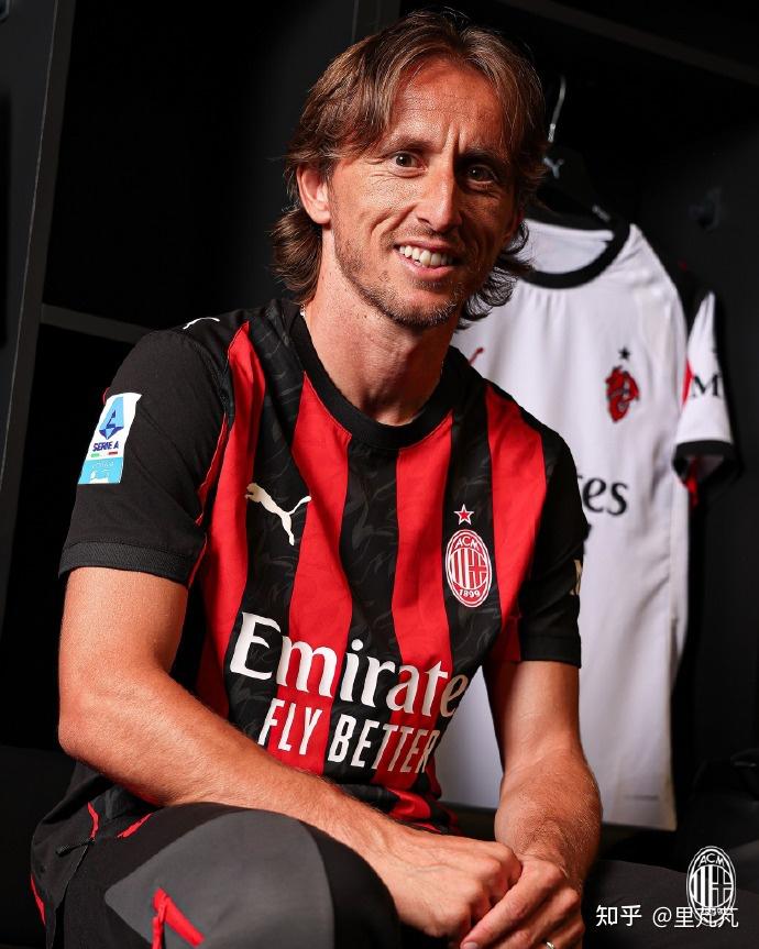 邮报：布拉德利有望出战利兹联，弗林蓬将在本月中旬复出