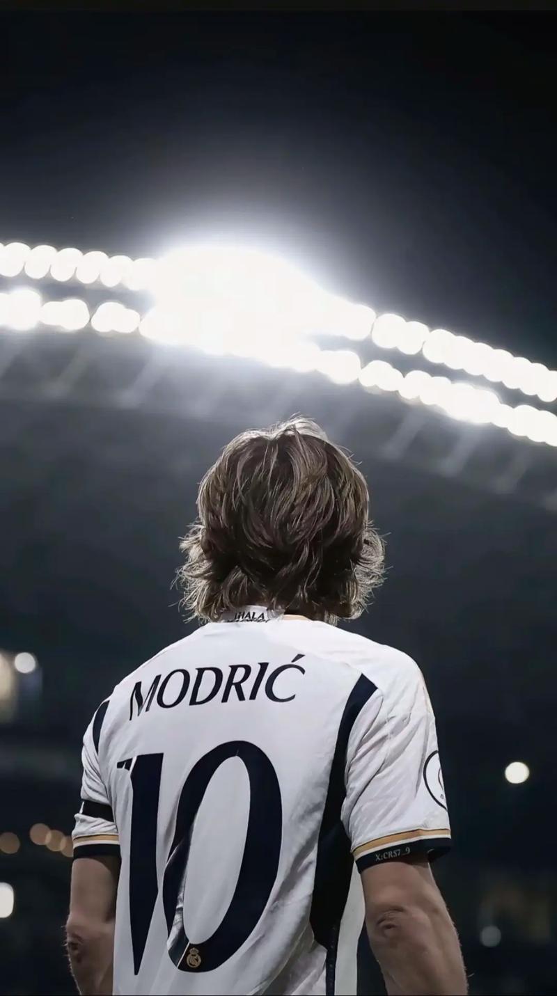 自由人聘请克里斯·德马科担任教练时，曾征求库里对他的评价